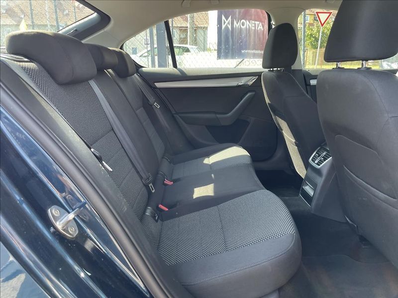 Škoda Octavia 1,2 TSi 77kW  Senzory,Tempomat - fotka 35 z 49