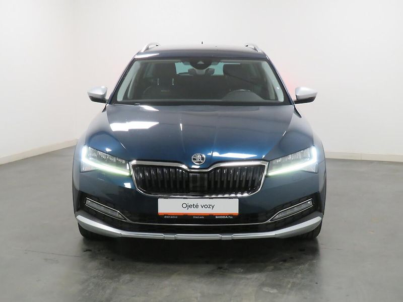 Škoda Superb - fotka 4 z 25