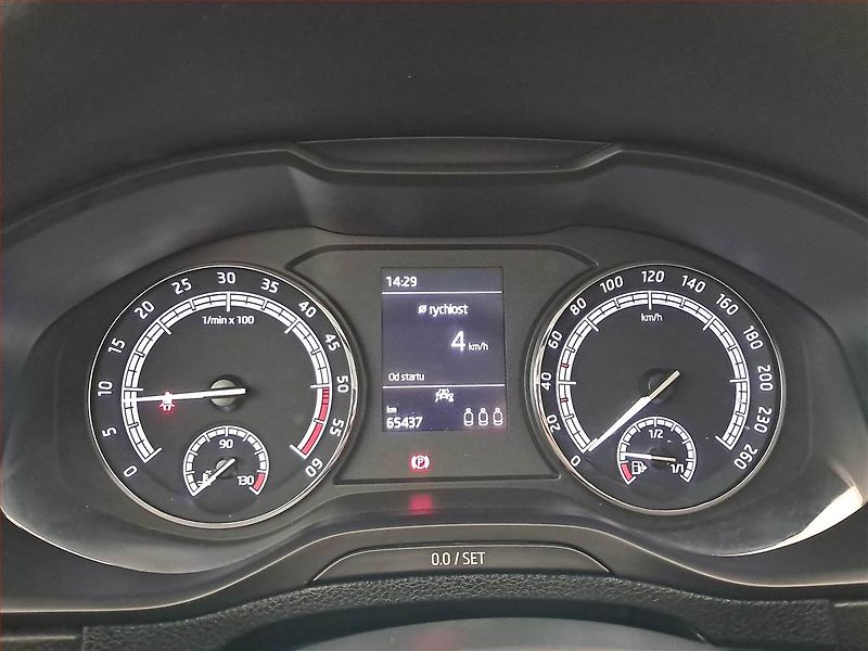Škoda Karoq (2021) 2.0 TDI, ČR,1.maj, Serv.kniha - fotka 11 z 19
