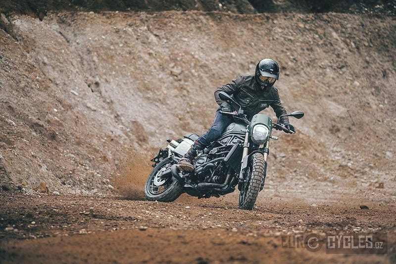 Benelli Leoncino 800 Trail (2026) - fotka 5 z 5