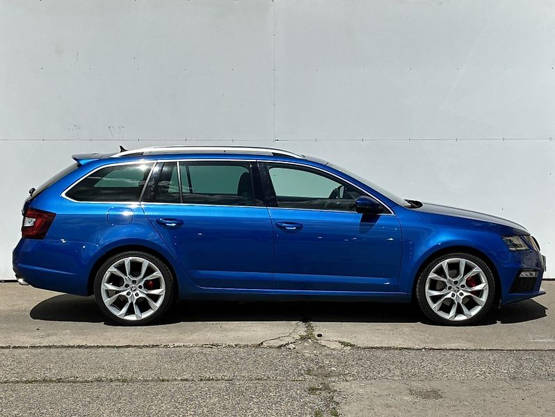 Škoda Octavia 2.0 TDI 4x4 DSG / 135 kW RS - fotka 3 z 26