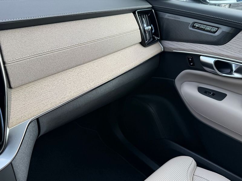 Volvo XC90 T8 PLUS ventilace vzduch 360 - fotka 9 z 21