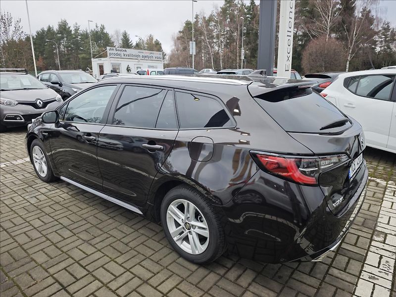 Suzuki Swace 1,8 Hybrid CVT  Elegance - fotka 4 z 20