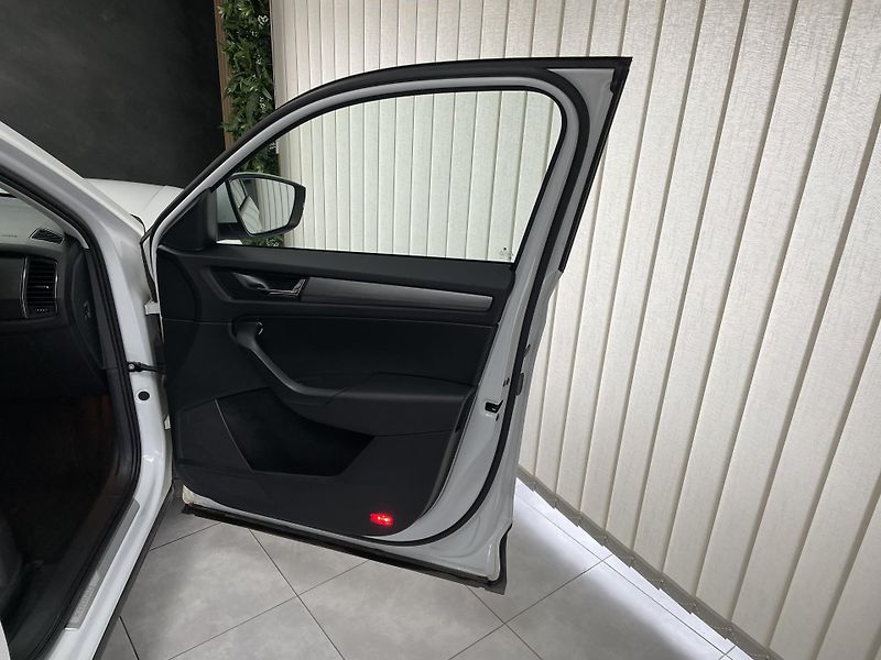 Škoda Kodiaq 2.0 TDi ČR 4x4 DSG REZERVACE  - fotka 13 z 31