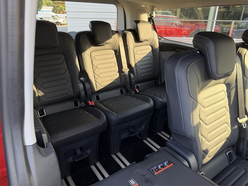 Ford Tourneo Custom (2026) Titanium X L2, Tourneo, 2.5 Du - fotka 11 z 22