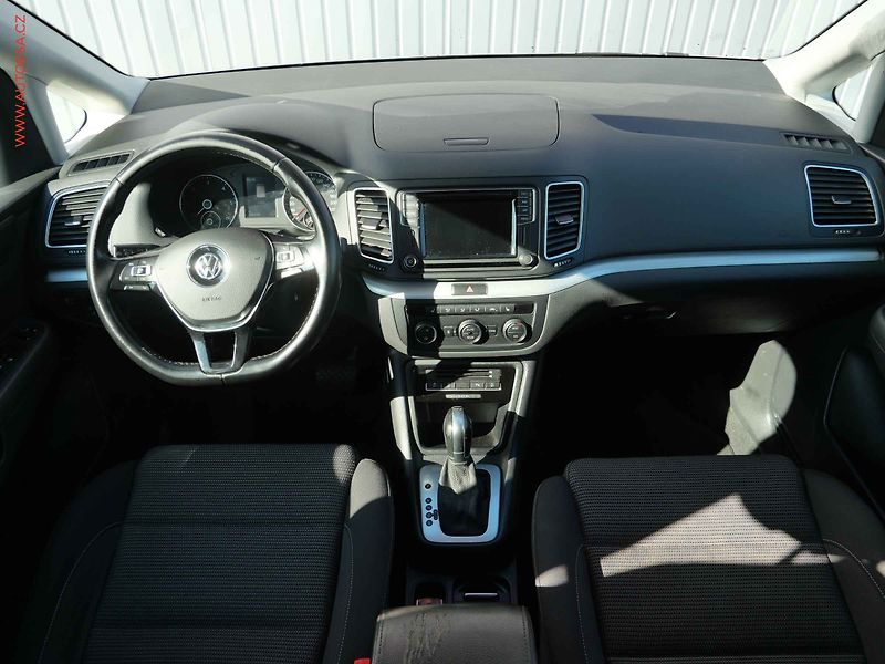 Volkswagen Sharan (2018) 2.0 TDi, Comfortline, DSG - fotka 8 z 28