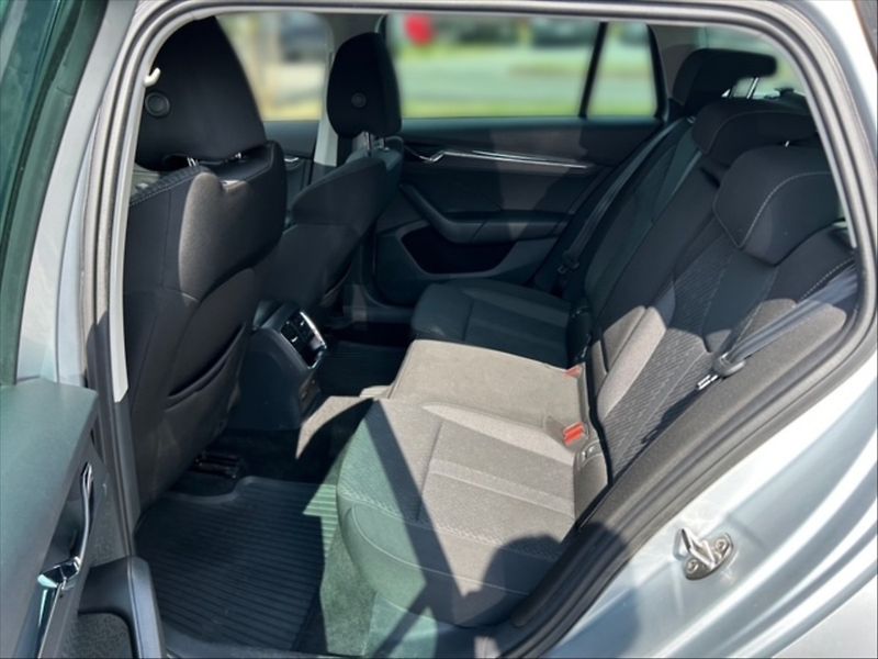 Škoda Octavia 1,5 TSI 110 Style - fotka 8 z 11