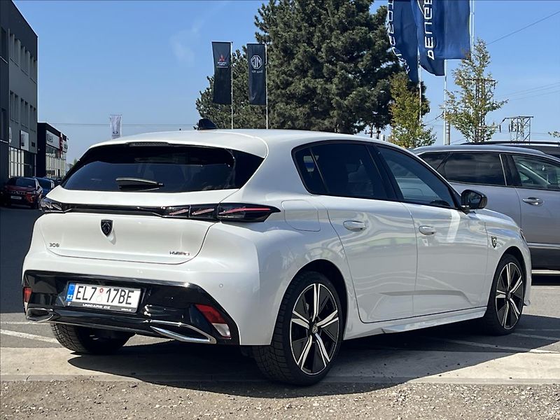 Peugeot 308 1,6 PureTech  GT Plug-in e-EAT - fotka 5 z 24