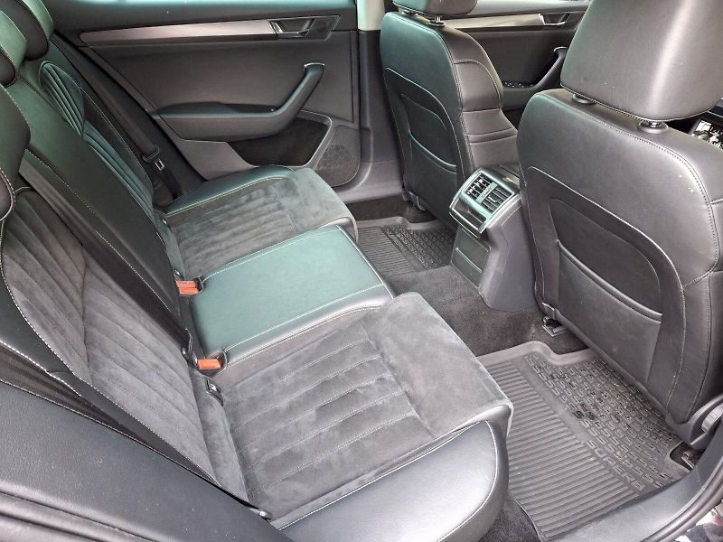 Škoda Superb (2021) Style Plus DSG 2,0TDi 110kW - fotka 15 z 35
