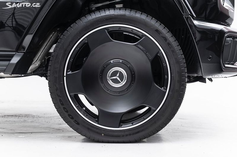 Mercedes-Benz Třídy G (2026) 63 AMG*A22*Superior*MY26*Carbo - fotka 12 z 37