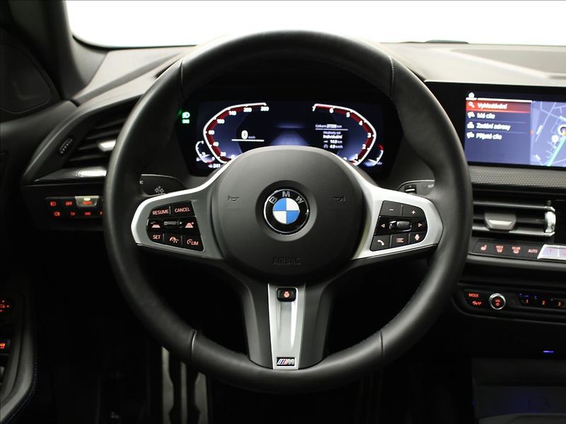 BMW Řada 2 1,5 218i Gran Coupe M Sport - fotka 32 z 37