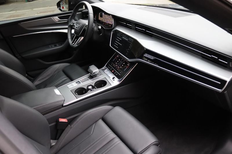 Audi A7 SB 45TFSI QUATTRO 195kW  - fotka 47 z 49