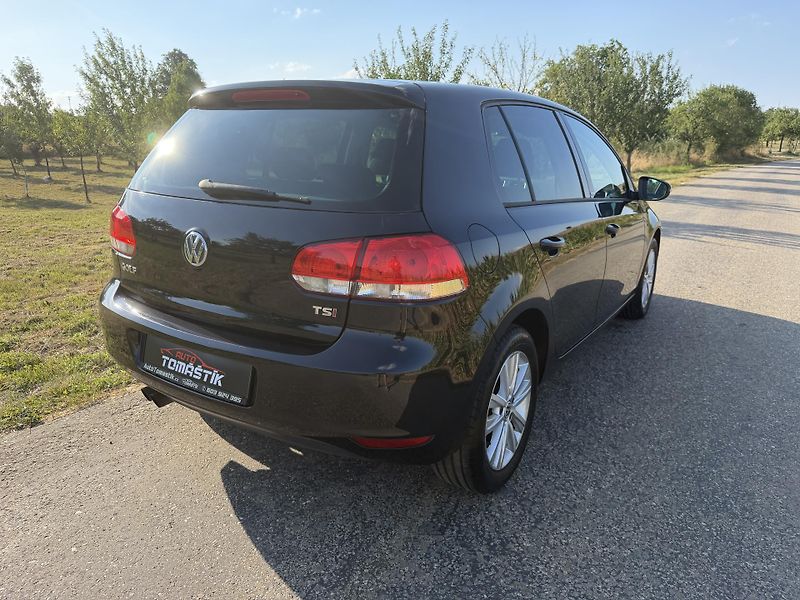 Volkswagen Golf (2011) VI 1,4i16V STYLE 1 MAJITEL - fotka 5 z 66