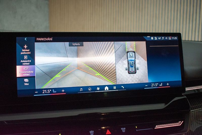 BMW Řada 5 540d xDrive ///M*HK*ČR*ZÁRUKA - fotka 35 z 55
