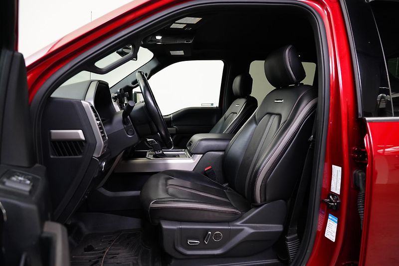 Ford F-150 - fotka 11 z 26