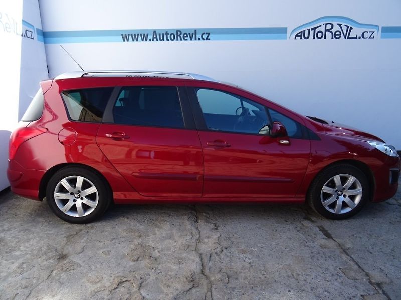 Peugeot 308 (2013) 1.6i,88kW,NovéČR,klima - fotka 4 z 21
