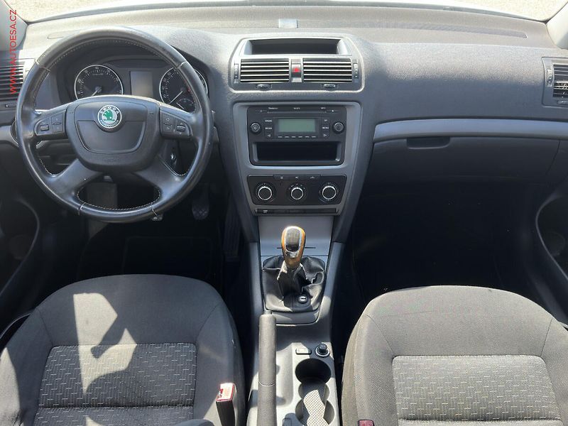 Škoda Octavia (2011) 1.2TSi, ČR, AC, zmk.řazení - fotka 8 z 15