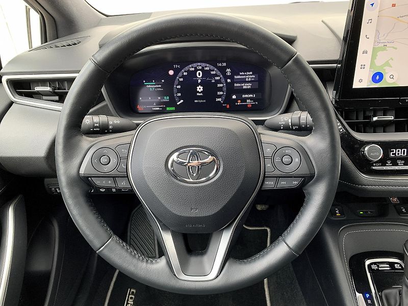 Toyota Corolla TS STYLE 1.8 HEV 103kW e-CVT - fotka 18 z 23