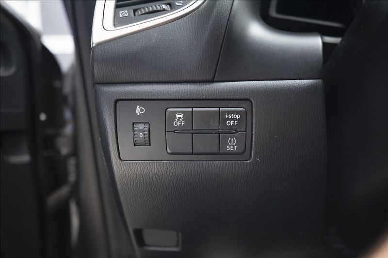 Mazda 3 2,0 SKYACTIV NAVI TAŽNÉ ČR - fotka 29 z 38