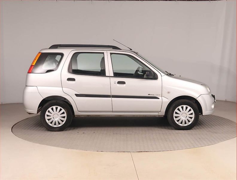 Suzuki Ignis (2008) 1.3, Klima, oblíbený vůz - fotka 6 z 14