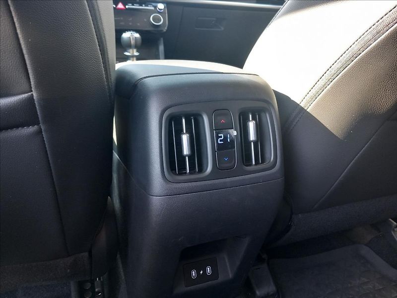 Hyundai Tucson 1,6 T-GDI MT PREMIUM - fotka 14 z 24