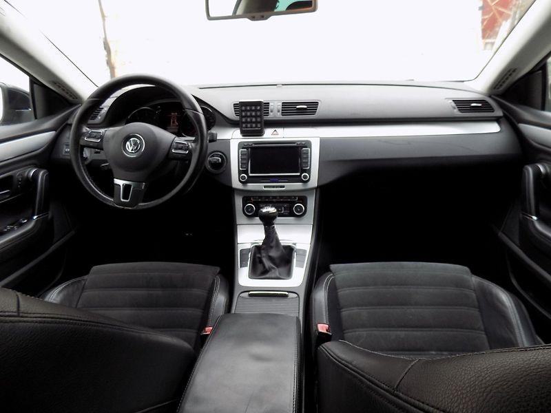 Volkswagen Passat CC (2008) 2.0TDI/Highline/NAVI/Bi-xenon/ - fotka 19 z 37