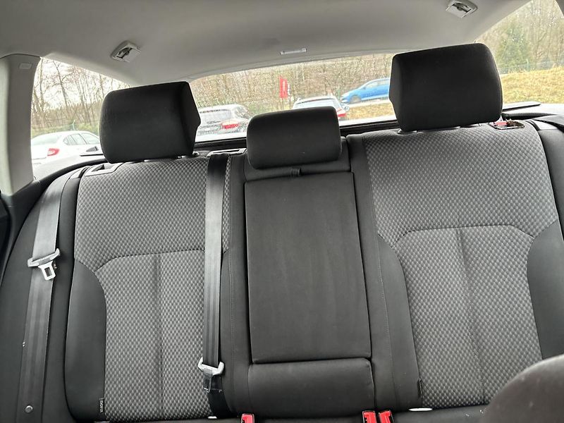Volkswagen Passat 1.4 TSI - fotka 16 z 19