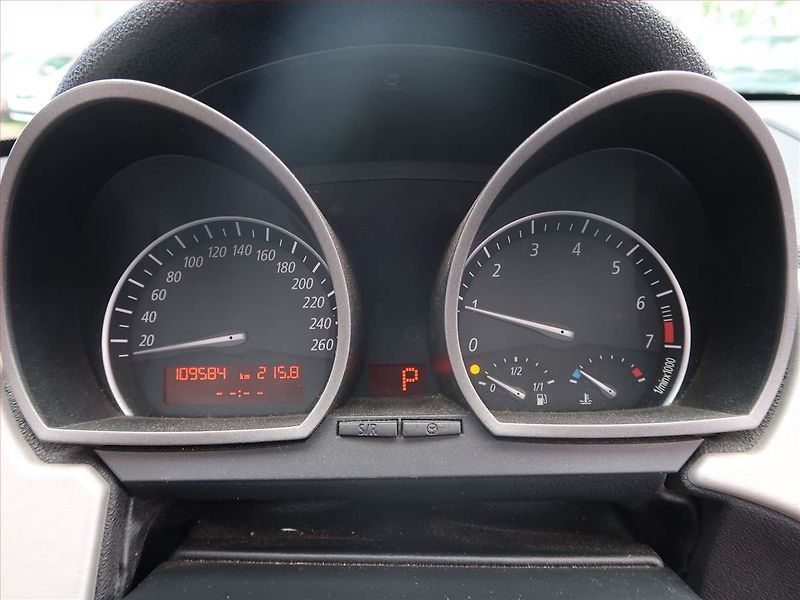 BMW Z4 (2003) 3.0i, Automat, Kůže, Bi-Xenony - fotka 10 z 23