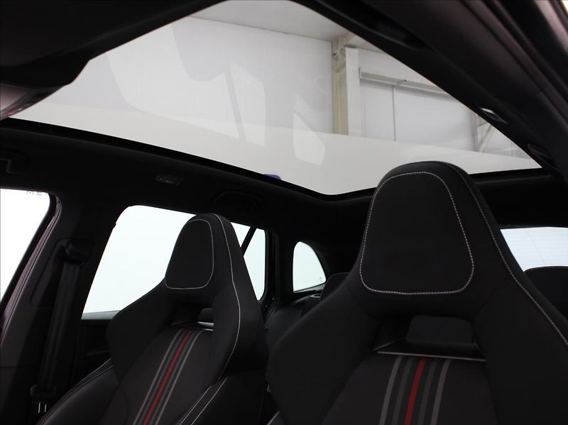 Škoda Scala 1,5 TSi 110kW DSG Monte C.5L.Z - fotka 25 z 26