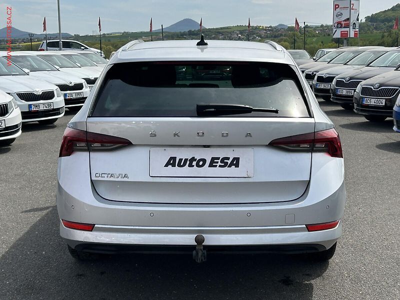 Škoda Octavia (2021) 2.0 TDi, ČR, Style, TZ, +pneu - fotka 5 z 17