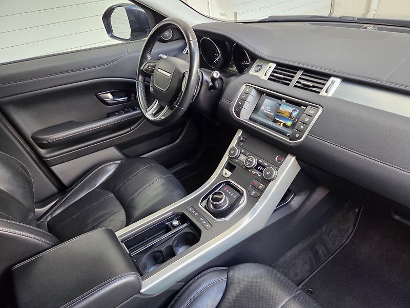 Land Rover Range Rover Evoque (2016) 2.0TD Aut 4x4 Hlučnější motor - fotka 16 z 38