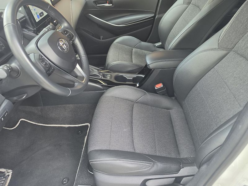 Toyota Corolla (2024) Touring Sport Style 1,8 103kW - fotka 16 z 23