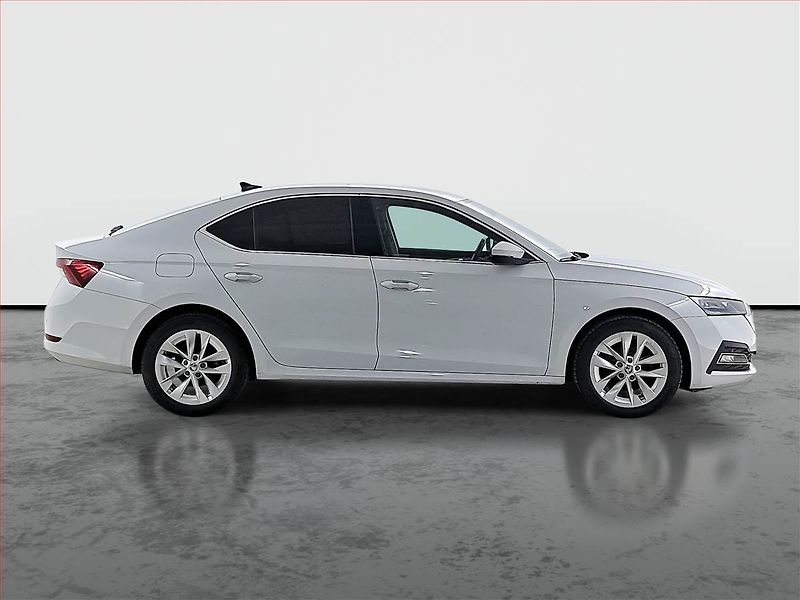 Škoda Octavia (2021) 2.0 TDI, Serv.kniha, Tempomat - fotka 6 z 20