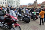 Z příjezdu spanilé jízdy motocyklů do Poděbrad.