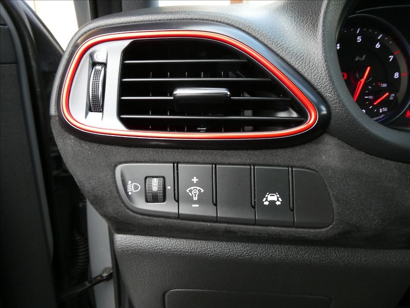 Hyundai i30 2,0 i N 202kW serviska - fotka 37 z 50