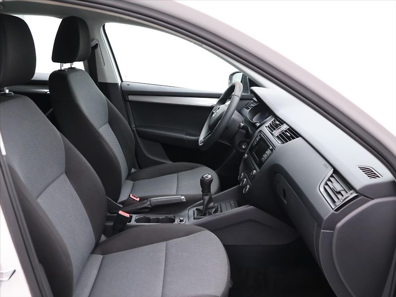 Škoda Octavia 1,2 TSI 63 kW Tempomat CZ - fotka 11 z 27