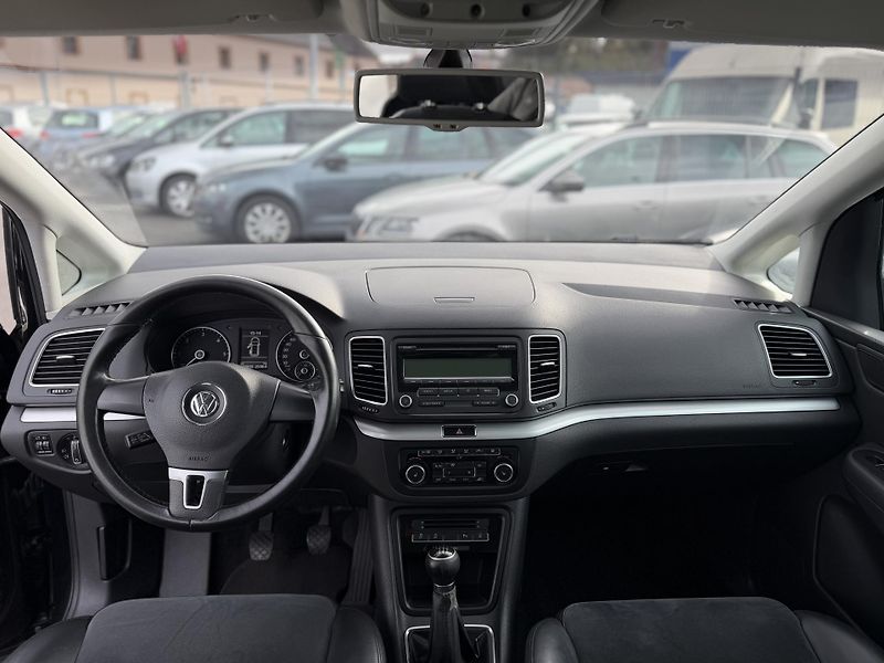 Volkswagen Sharan 2.0 TDi, 103kw, tažné  - fotka 7 z 21