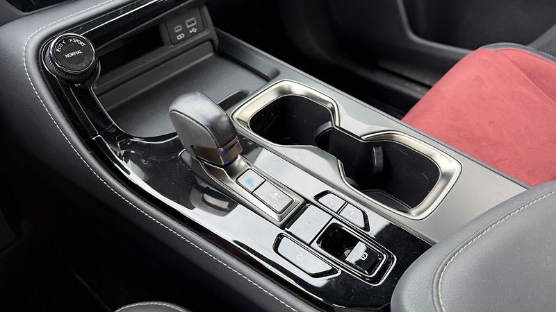 Lexus NX 350h 350h 2,5 HEV COMFORT PLUS - fotka 9 z 24
