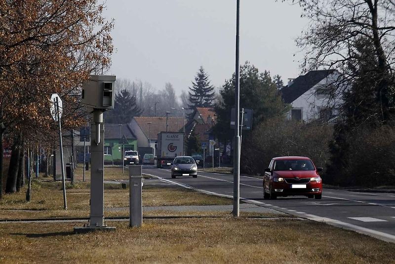 Už několik let měří rychlost radar v ulici Na Valtické v Břeclavi. Za překročení povolené rychlosti dostávají řidiči pokuty.