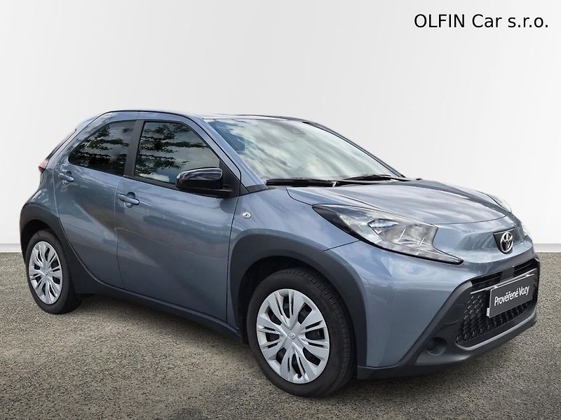Toyota Ostatní 1,0 VVT-i Comfort - fotka 5 z 21