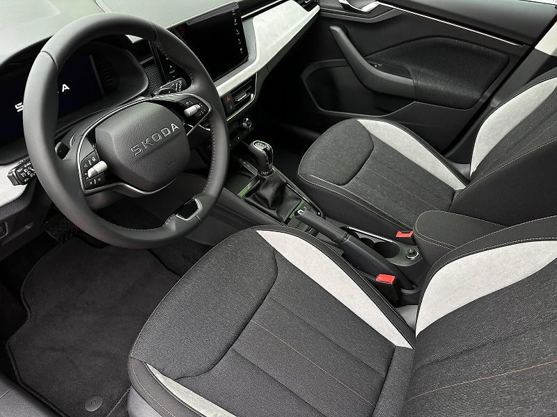 Škoda Scala 1.5TSi DSG 150PS LED V.Cockpit - fotka 13 z 44