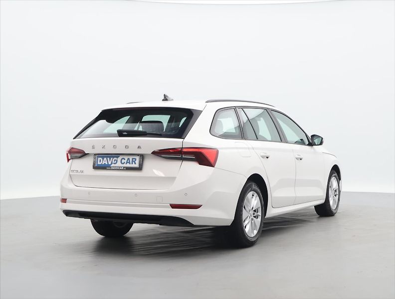 Škoda Octavia 2,0 TDI 85kW Ambition CZ DPH - fotka 7 z 35