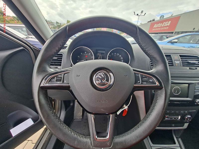 Škoda Yeti (2016) 1.2TSi, 2.maj,ČR, AC - fotka 11 z 17