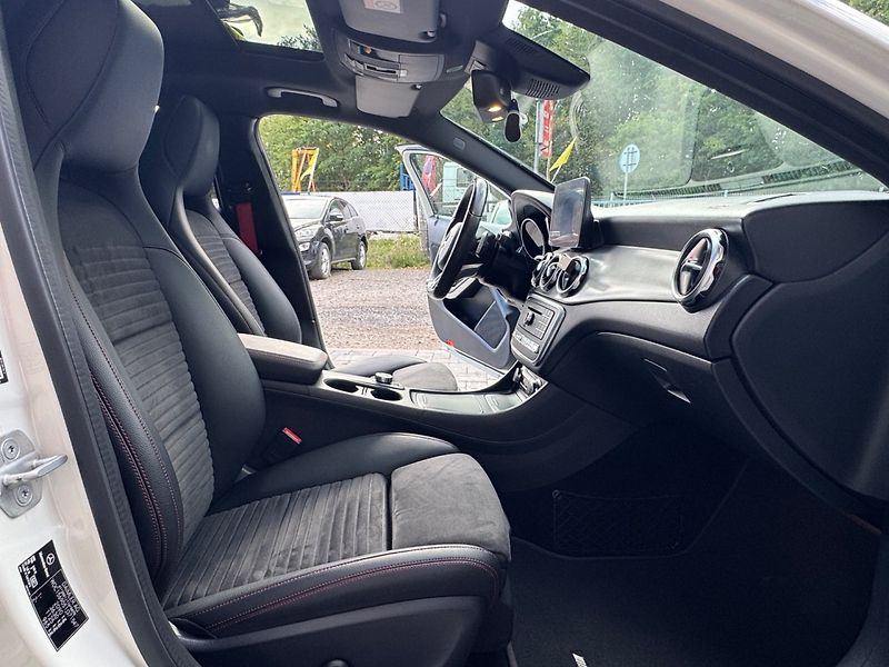 Mercedes-Benz GLA (2017) 220CDI 4-MATIC AMG - fotka 15 z 34