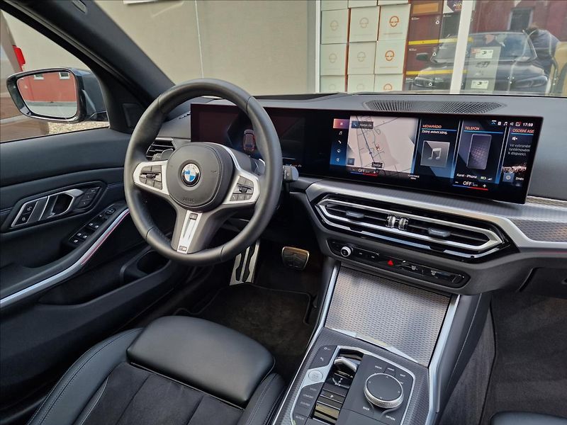 BMW Řada 3 330d Xdrive M-Sport ČR,1.Maj. - fotka 37 z 50