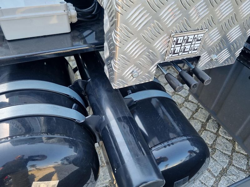 MAN TGL 12.220 KONTEJNER 8T - fotka 21 z 49