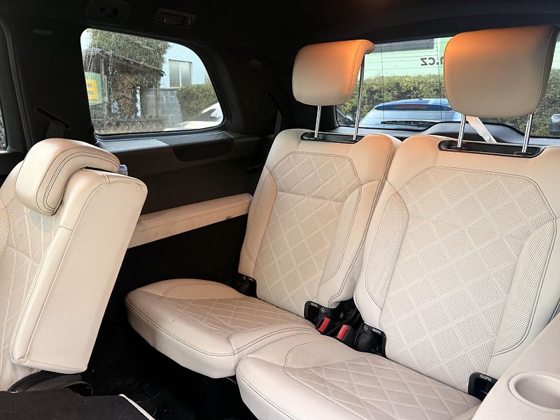 Mercedes-Benz GLS (2016) GLS 500 4Matic Designo  - fotka 18 z 22