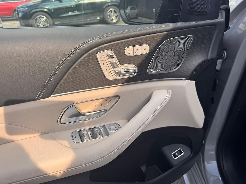 Mercedes-Benz GLE (2026) 450 d 4MATIC kupé - fotka 9 z 29