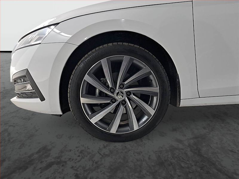 Škoda Octavia (2023) Style Plus 1.5 TSI - fotka 14 z 22