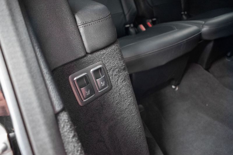 Mercedes-Benz GLS 500 4MAT*AMG*AIR* REZERVACE - fotka 47 z 65